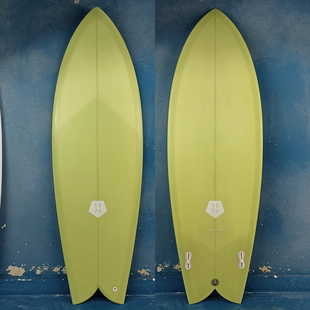 フィッシュサーフボードフィン付き Twin Fin Fish Surfboard - Classic Twin – 1974 Surfboards